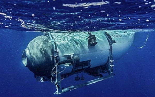 Κούρσα ενάντια στον χρόνο για τον εντοπισμό του βαθυσκάφους Titan: Στις 14:08 τελειώνει το οξυγόνο για τους πέντε επιβαίνοντες