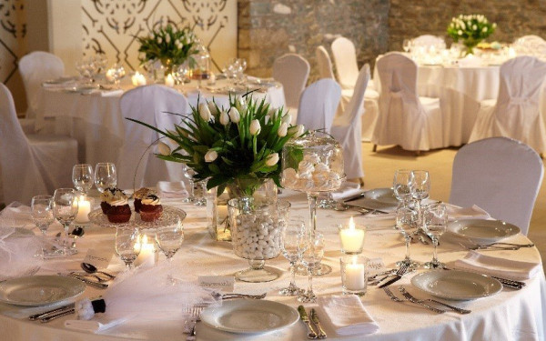 Αφιέρωμα: Ανακαλύψτε 30 από τις καλύτερες διευθύνσεις στη Θεσσαλονίκη, για την οργάνωση του γάμου σας ή της βάφτισης