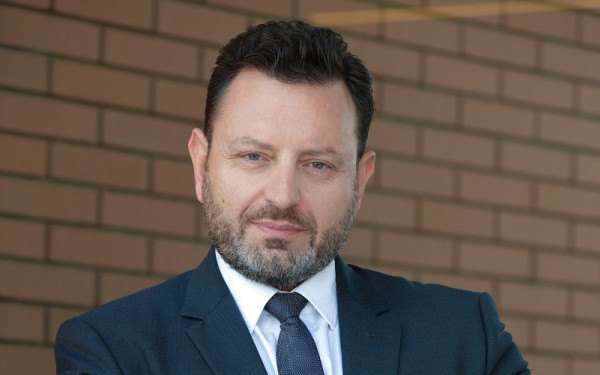 Συνεργασία της ΚΑΥΚΑΣ με την JinkoSolar στα οικιακά φωτοβολταΪκά συστήματα