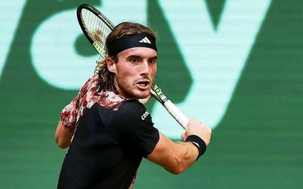 «Δεν φταίει η κοπέλα μου για τις τελευταίες ήττες»: Ο Στέφανος Τσιτσιπάς φρόντισε να βάλει τα πράγματα στη θέση τους (βίντεο)