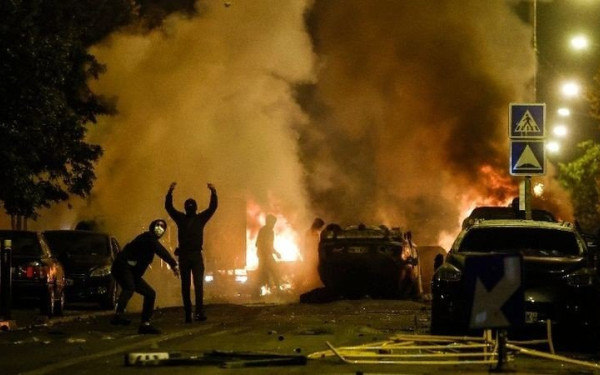 Γαλλία: 667 συλλήψεις κατά την τρίτη νύχτα ταραχών - 249 αστυνομικοί και χωροφύλακες τραυματίστηκαν