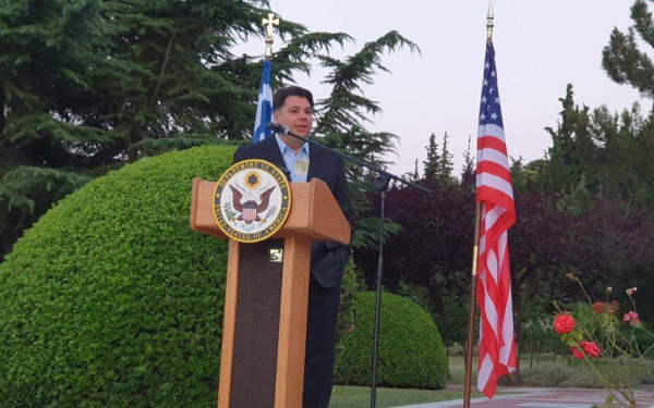 Ο Τζορτζ Τσούνης στη Θεσσαλονίκη: Να δεσμευτούμε για την ελευθερία και την ειρήνη στην Ουκρανία