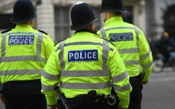 Αυτοκίνητο έπεσε σε σχολείο στο Γουίμπλεντον - Αναφορές για πολλούς τραυματίες