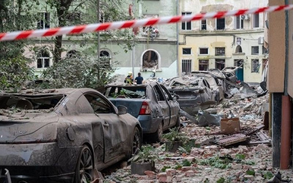 Πόλεμος στην Ουκρανία: Στους δέκα οι νεκροί από το ρωσικό πλήγμα στη Λβιβ