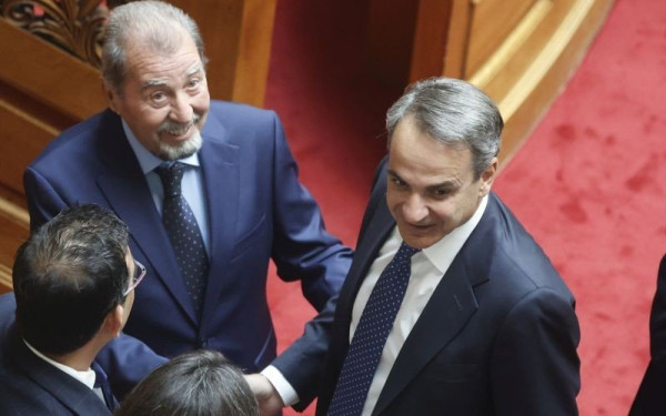 Κρίσιμη επίσκεψη Μητσοτάκη σήμερα στο υπουργείο Υγείας - Μπαράζ συσκέψεων στο Μαξίμου για τις προγραμματικές δηλώσεις