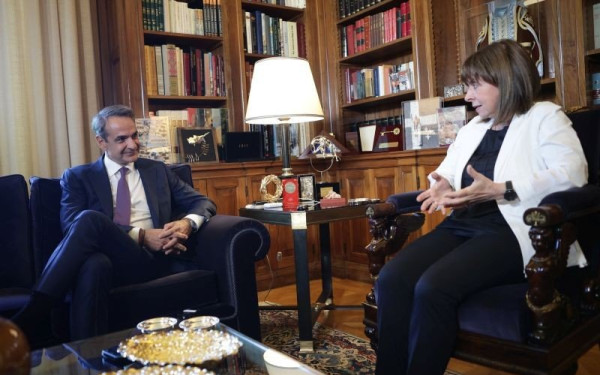 Κυριάκος Μητσοτάκης: Πήρε εντολή σχηματισμού κυβέρνησης από την ΠτΔ - «Από σήμερα ξεκινά ένας κύκλος σκληρής δουλειάς» (βίντεο)