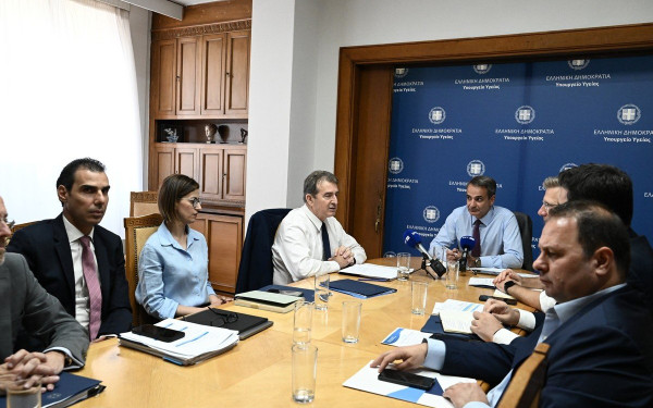 Μητσοτάκης: Εντός της ημέρας ΠΝΠ για ενίσχυση του ΕΚΑΒ με μεικτά πληρώματα Πυροσβεστικής και Ενόπλων Δυνάμεων (βίντεο)