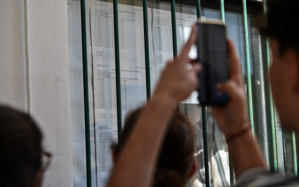 Πανελλαδικές εξετάσεις: Οι πρώτοι των πρώτων της Θεσσαλονίκης μιλούν στη «ΜτΚ»