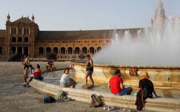 Γεγονός ο πρώτος καύσωνας με 44 βαθμούς Κελσίου στην Ισπανία
