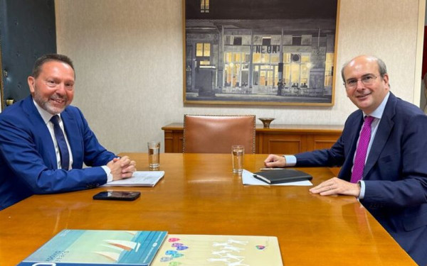 Συνάντηση Χατζηδάκη - Στουρνάρα: «Άριστοι οι οιωνοί για την ελληνική οικονομία»