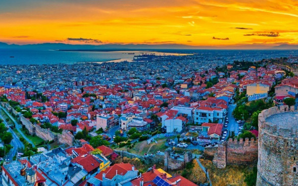 Τα ξενοδοχεία της Θεσσαλονίκης στο μικροσκόπιο των τουριστών: Σε ποιες κατηγορίες διαπρέπουν