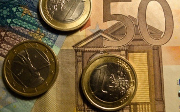 Μειώθηκε κατά 20% το 2023 το έλλειμμα του εμπορικού ισοζυγίου