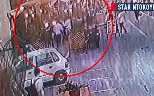 Στο «φως» το βίντεο του ξυλοδαρμού εργαζόμενου στη Ρόδο - Ο καταγγελλόμενος λέει «δεν είχε πρόθεση» να τον χτυπήσει 