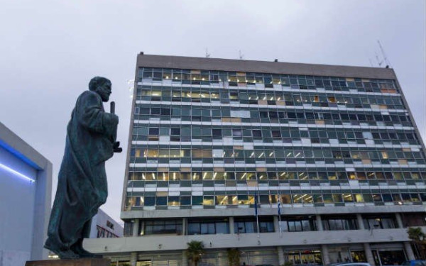 Οι πρυτανικές αρχές του ΑΠΘ για τις φθορές στο κτίριο διοίκησης