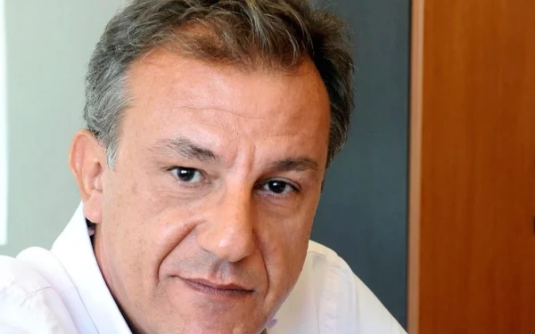 Πέθανε ξαφνικά ο δημοσιογράφος Άγγελος Μπόβαλης