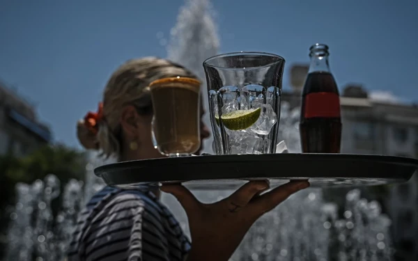 Τι σημαίνουν και πώς εφαρμόζονται οι τριετίες που «ξεπαγώνουν» από τον Ιανουάριο του 2024