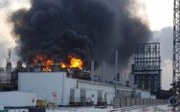 Πυρκαγιά σε διυλιστήριο στην Ανγκάρσκ της Ρωσίας