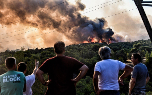 ΕΟΔΥ: Μέτρα προφύλαξης από την εισπνοή καπνού 