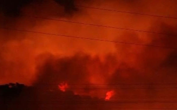 Φλέγεται παρθένο δάσος στη Γλυκιά Ζωή Κορινθίας (βίντεο)