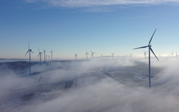 Η ΔΕΗ εξαγόρασε αιολικό πάρκο στη Ρουμανία (φωτ.)