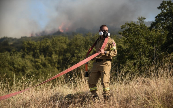 Πολύ υψηλός κίνδυνος πυρκαγιάς αύριο σε 13 περιοχές - Δείτε χάρτη