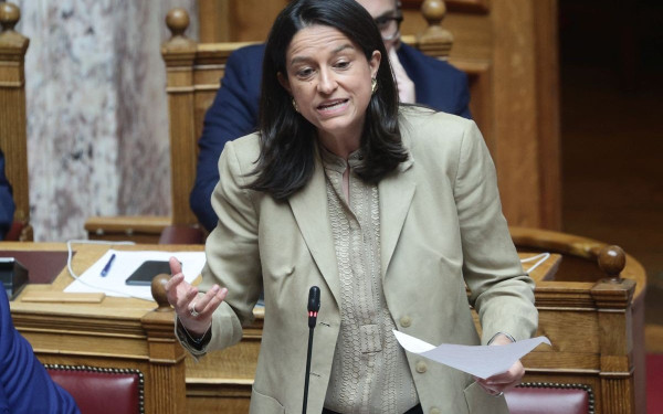 Υπερψηφίστηκε μόνο από τη ΝΔ ο μηχανισμός καθορισμού του κατώτατου μισθού