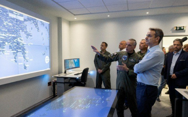 Κυρ. Μητσοτάκης: Επίσκεψη στην 120 Πτέρυγα στην Καλαμάτας