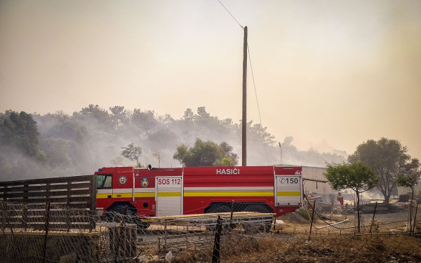 Ρόδος: Απεγκλωβίστηκαν 2.000 άτομα μέσω θαλάσσης