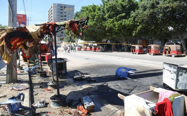 Βομβιστής αυτοκτονίας σκόρπισε τον θάνατο στη Σομαλία - 30 νεκροί και δεκάδες τραυματίες