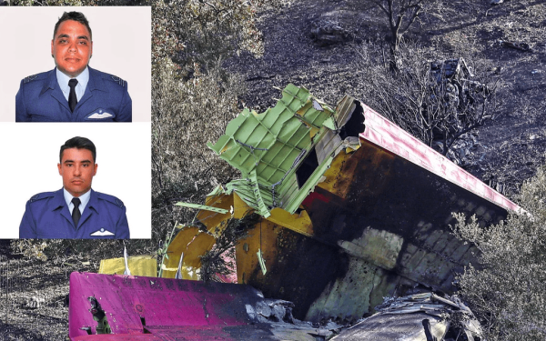 Κάρυστος: Ράγισαν καρδιές στο τρισάγιο για τους δύο πιλότους  (βίντεο)