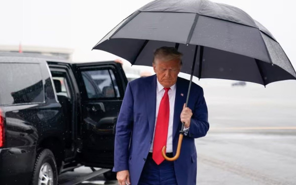 Τραμπ για απαγγελία κατηγοριών: «Είναι μια πολύ θλιβερή ημέρα για την Αμερική»