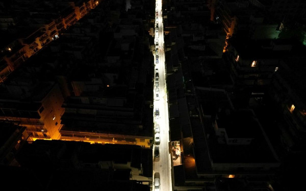 Η Περιφέρεια ρίχνει περισσότερο φως στους δρόμους - Βγαίνουν από το σκοτάδι κατοικημένες περιοχές