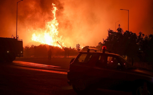 Φωτιά στη Ροδόπη: Εκκενώνονται άλλοι τέσσερις οικισμοί 