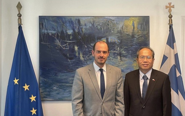 Συνάντηση του Γ. Κώτσηρα με τον Κινέζο πρέσβη στην Ελλάδα