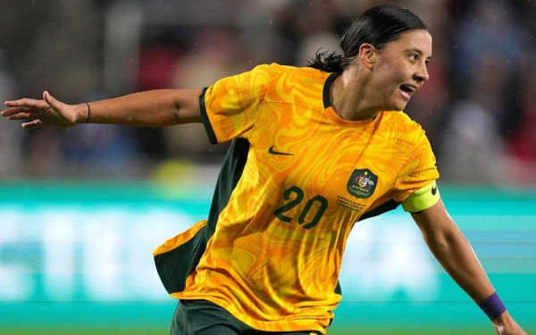 Μουντιάλ γυναικών: Ποδοσφαιρίστρια αποθεώθηκε απ’ όλο το γήπεδο πριν καν μπει στον αγωνιστικό χώρο (βίντεο)