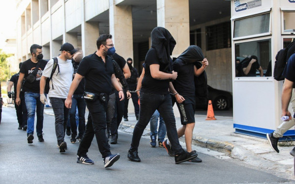 Νέα Φιλαδέλφεια: Κατηγορίες για 4 κακουργήματα και 7 πλημμελήματα στους 104 χούλιγκανς