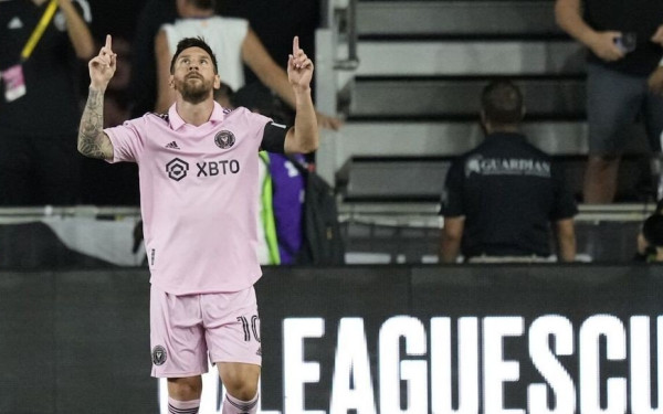 Υπάλληλος καθαριότητας απολύθηκε επειδή ζήτησε αυτόγραφο από τον Μέσι (βίντεο)