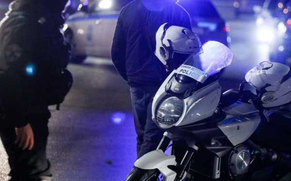 Θεσσαλονίκη: Καταδίωξη στη Σταυρούπολη για 17χρονο που μετέφερε μετανάστες