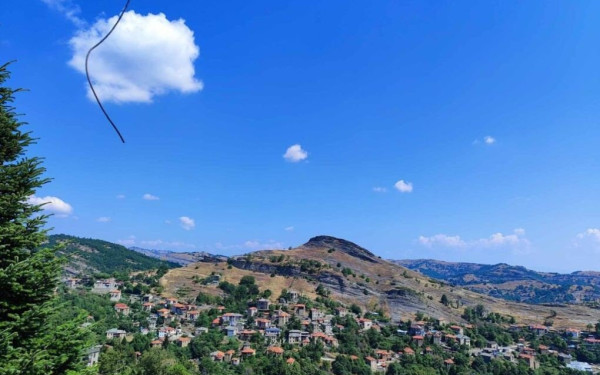 Φοιτητές από όλη τη χώρα μυούνται στα «μυστικά» της πέτρας στον Πεντάλοφο Βοΐου Κοζάνης (φωτ.)