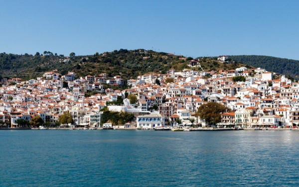 Σκόπελος: Στα εννέα «μυστικά» νησιά της Μεσογείου για τους Γερμανούς