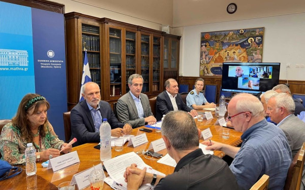 Συναντήσεις με δημάρχους και δημοσιογράφους θα πραγματοποιεί το ΥΜΑΘ για την εξέλιξη του Fly Over