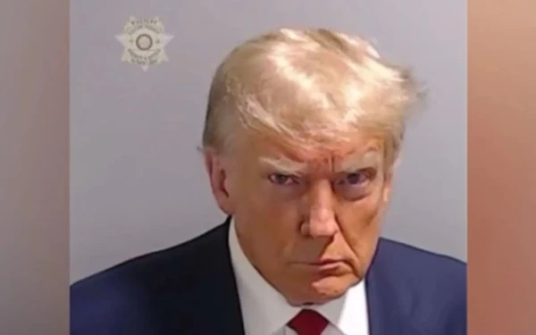 O Τραμπ o πρώτος πρόεδρος των ΗΠΑ που υποβάλλεται σε νομική διαδικασία σύλληψης