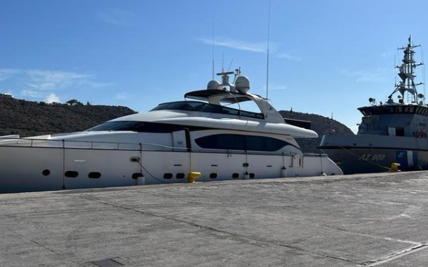 Βίντεο: Στη Μύκονο η διακίνηση μεταναστών γίνεται με θαλαμηγό 