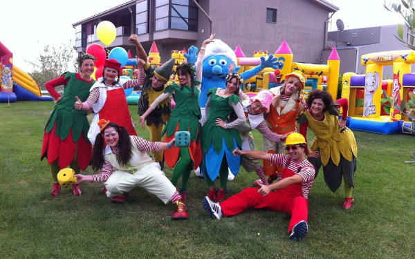 Θέρμη: Γονείς και παιδιά παίζουν με τα «Ανεμοσκορπίσματα»