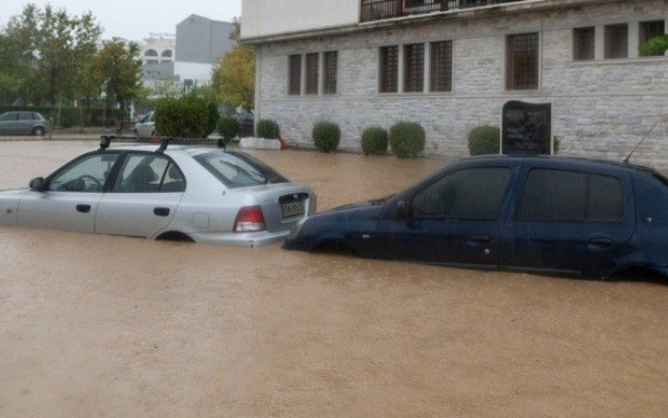 Απαγόρευση κυκλοφορίας οχημάτων στο Δομοκό: Μήνυμα του 112 στους κατοίκους