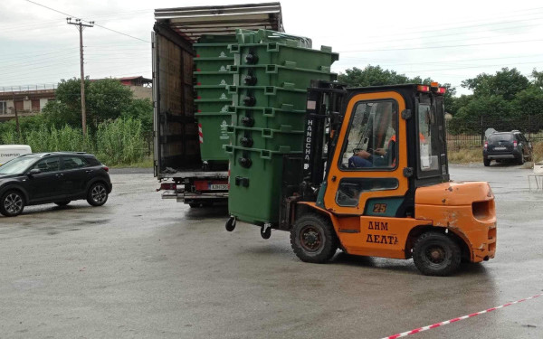 Άρχισε η προμήθεια 1390 νέων κάδων και ανταλλακτικών στον Δήμο Δέλτα