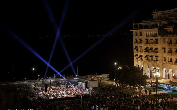 Θεσσαλονίκη: Η όπερα πάει… πλατεία Αριστοτέλους και τιμά τα 100 χρόνια από τη γέννηση της Μαρίας Κάλλας