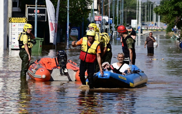 Λάρισα: Αίσιο τέλος στην επιχείρηση διάσωσης των... διασωστών