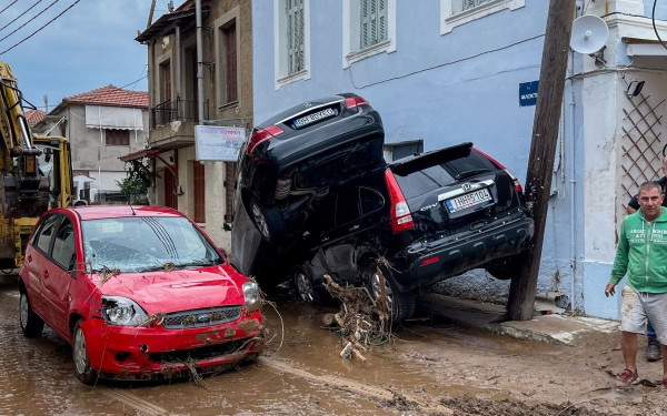 Μαγνησία: Σε ετοιμότητα οι κάτοικοι σε Ριζόμυλο και Στεφανοβίκειο - Πλημμυρίζει και η λίμνη Κάρλα