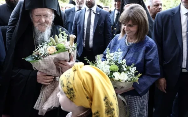 Επίτιμοι δημότες του Δήμου Πύργου η Κατερίνα Σακελλαροπούλου και ο Οικουμενικός Πατριάρχης Βαρθολομαίος